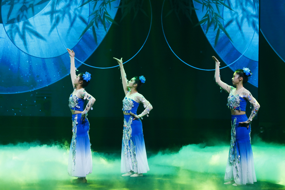 4c2217ba889b45d1be39b56dbbea633c.jpg 4c2217ba889b45d1be39b56dbbea633c.jpg