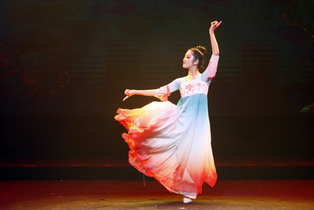 71d8d7ef47014479bbddbe3b3a46112e.jpg 71d8d7ef47014479bbddbe3b3a46112e.jpg