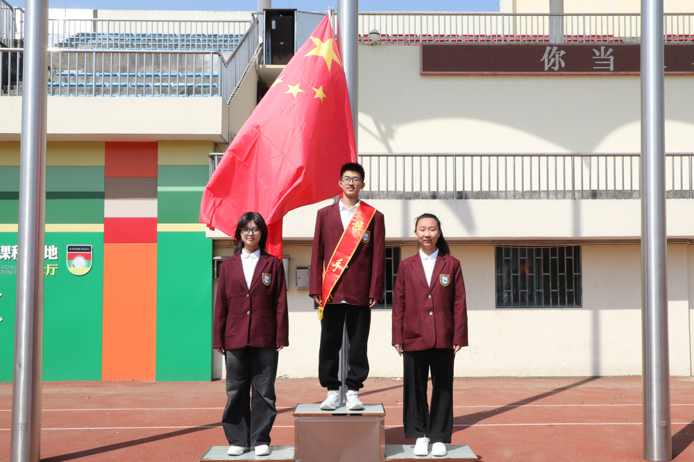 3351ced6b7ed4900a4ff0cdce22a4932.jpg